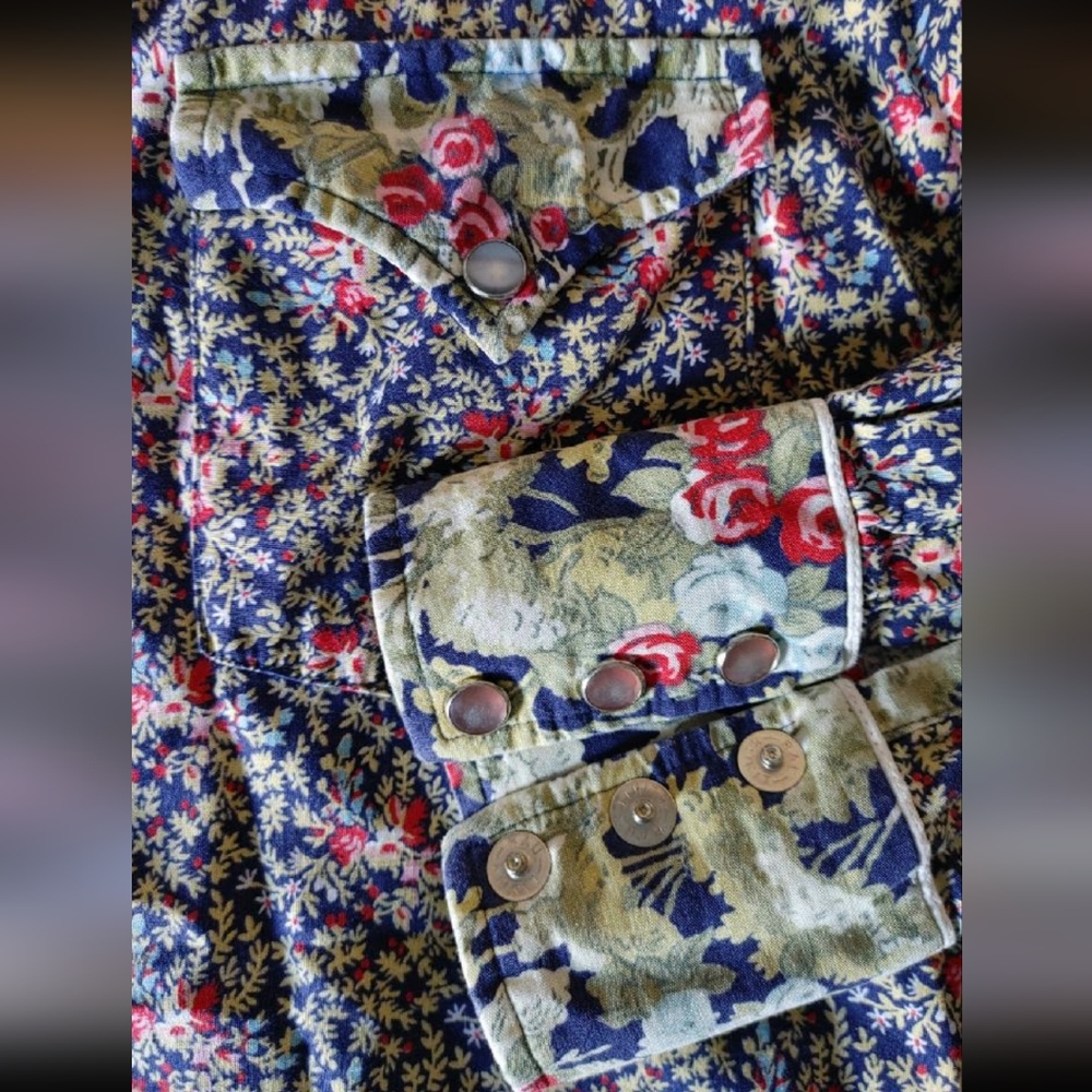 Beautiful Vintage Floral Western shirt by H Bar C Ranchwear